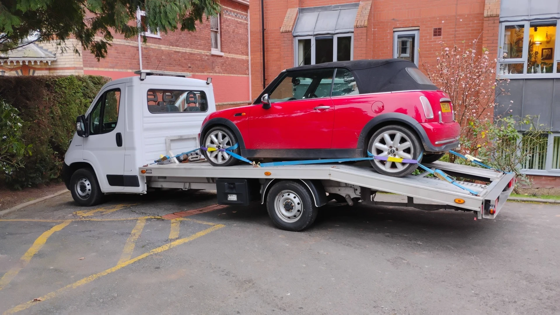 Mini Cooper convertible transport